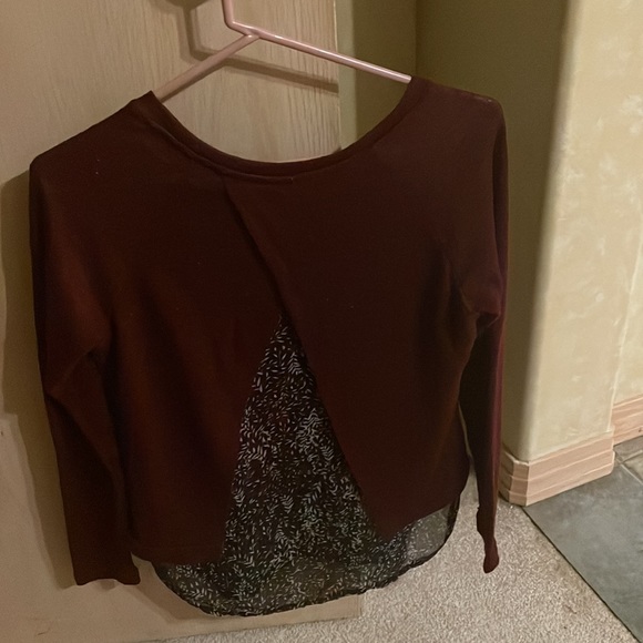 A gently used wine/burgundy long sleeved top with inverted V back - Picture 2 of 3